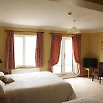Bed & Breakfast Seapoint House Westport