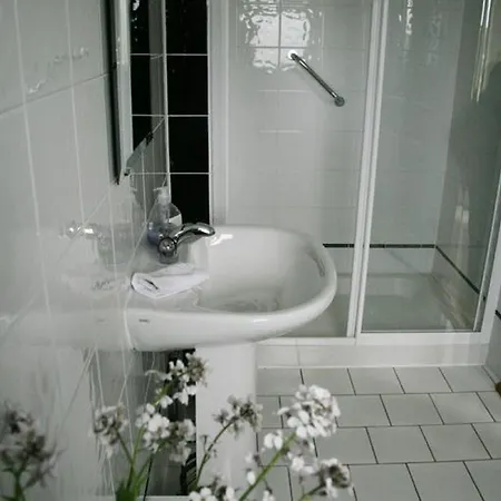 Seapoint House Bed & Breakfast 4*