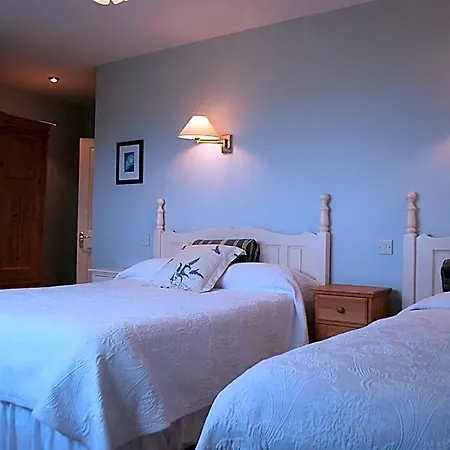Seapoint House 4*