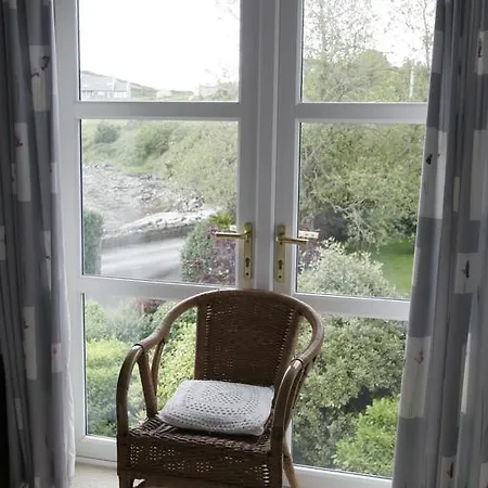 Seapoint House 4*